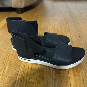 Woman’s platform sandals
